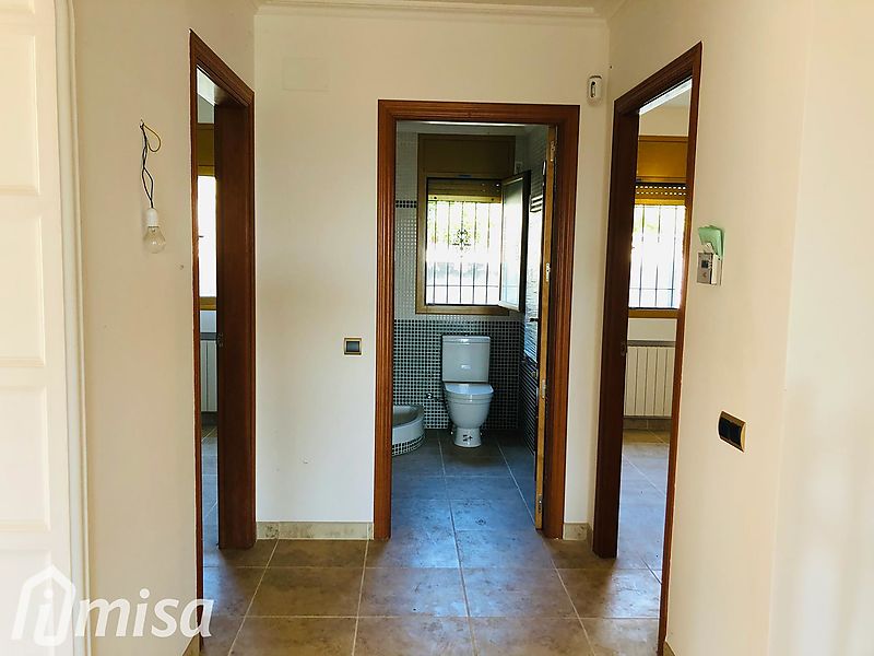 Newly built villa with 6 bedrooms and beautiful views