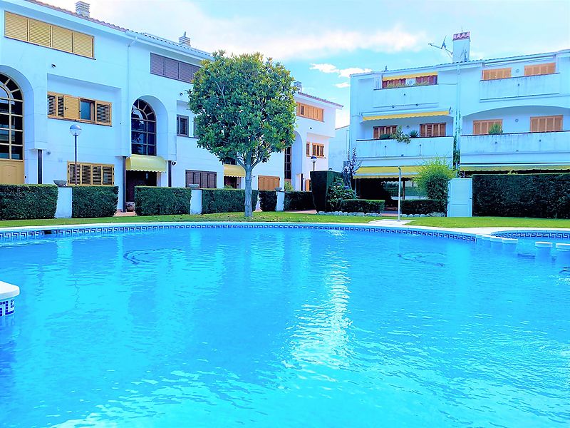 Casa adossada cèntrica amb piscina a Platja d'Aro