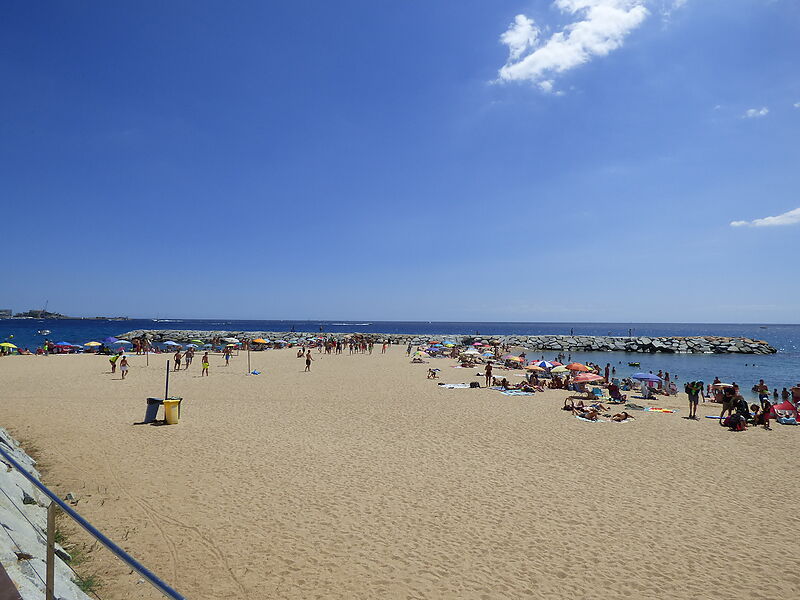 Parcela de 1790 m2. Espectacular vista al mar