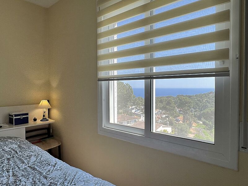 Villa mit separatem Apartment, Pool und Panoramablick auf das Meer in Calonge