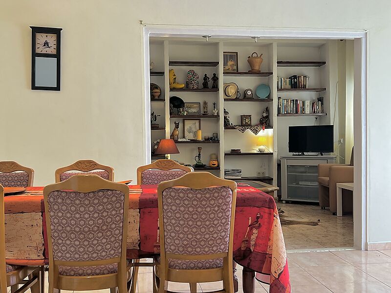 Villa mit separatem Apartment, Pool und Panoramablick auf das Meer in Calonge