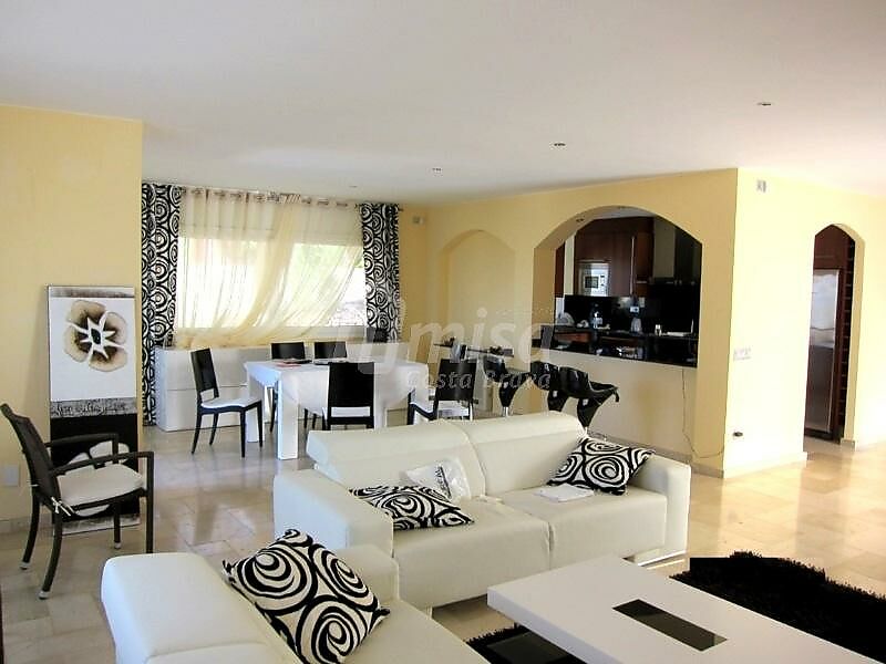 Luxury villa in modern style, just 5 minutes walk from the beach of Sant Antoni