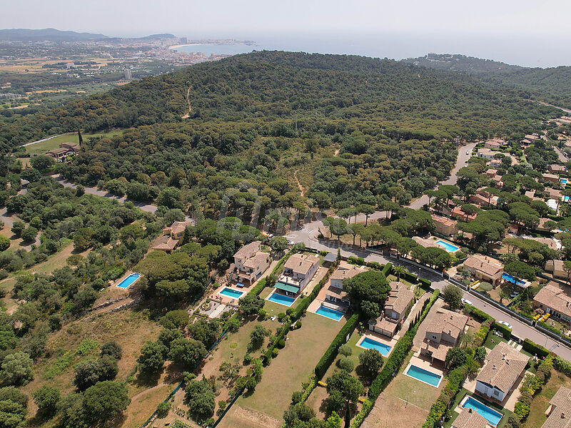Completely renovated modern villa in urbanization Mas Palli de Calonge