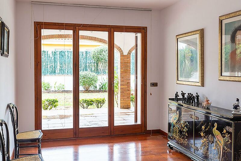 Encantador chalet en Mas Barceló, a poca distancia del centro de Calonge