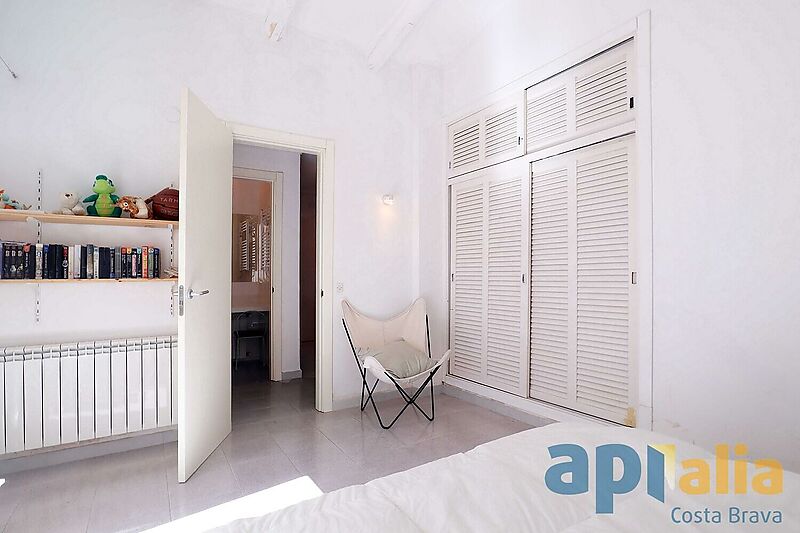 Casa amb encant a la part baixa de la prestigiosa urbanització Golf Costa Brava