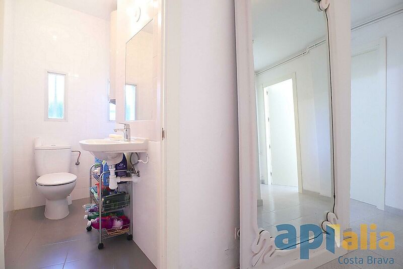 Casa amb encant a la part baixa de la prestigiosa urbanització Golf Costa Brava