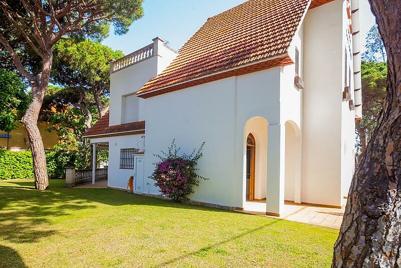 Colonial-style house in the centre of Platja d'Aro