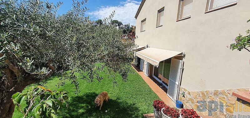 Belle maison dans l'urbanisation Mas Pere à Calonge