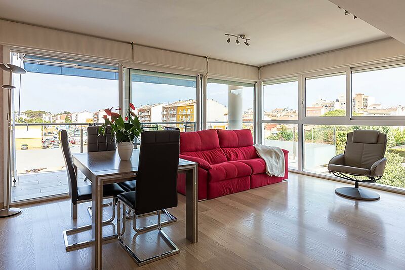 Apartament situat a només 250m de la platja