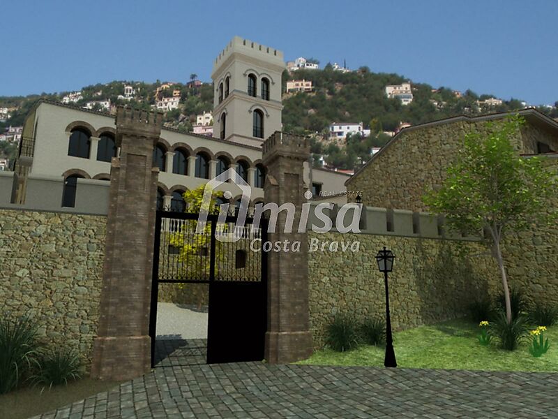 Precioso castillo del siglo XIX a 3 km de la playa y con 11.000 m2 en Calonge