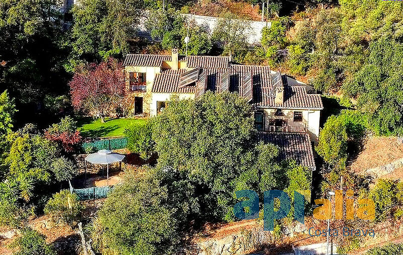 Large and bright house close to nature in Calonge, Costa Brava