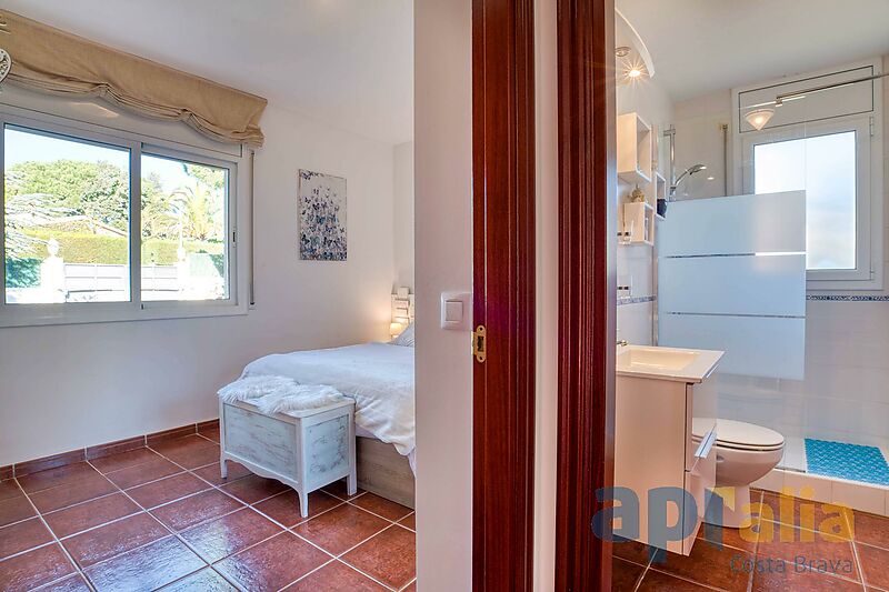 Xalet en excel·lents condicions per a estil de vida tranquil alhora a prop de tots els serveis
