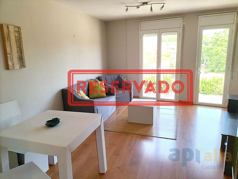 Bright and spacious apartment in perfect condition, in the heart of Santa Cristina d'Aro