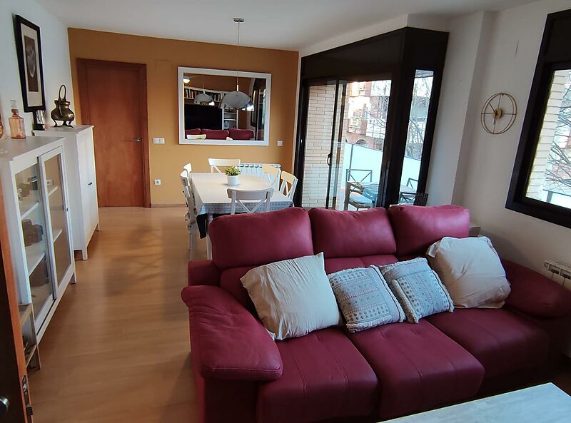 Excellent 3-bedroom apartment in a very good area of Palamós, 3 min from beach by foot