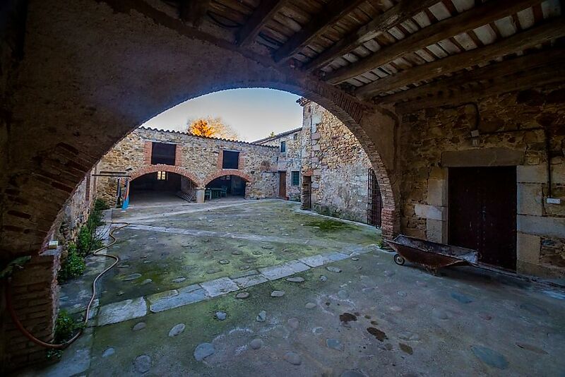 Maison de campagne spectaculaire et grandiose dans le Baix Empordà