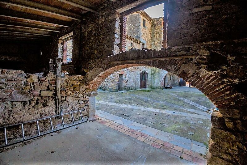 Spectacular and grandiose country house in Baix Empordà