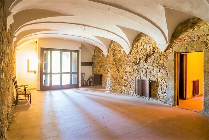 Spectacular and grandiose country house in Baix Empordà