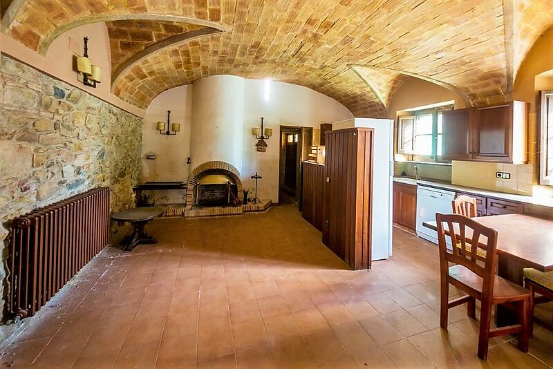 Spectacular and grandiose country house in Baix Empordà