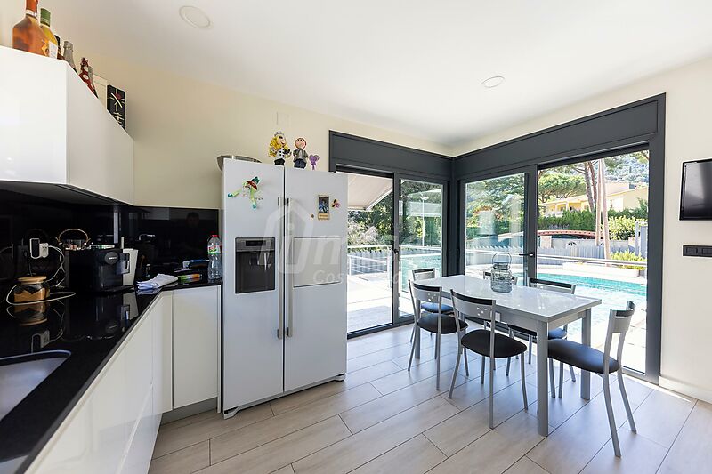 Fantastic modern villa in Calonge