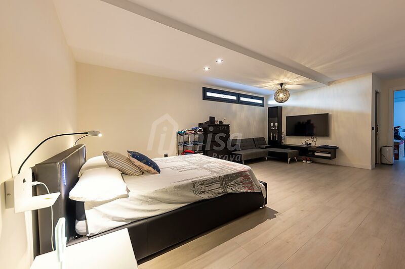 Fantastic modern villa in Calonge