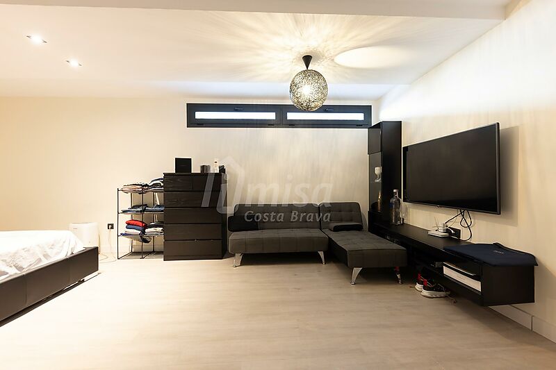 Fantastic modern villa in Calonge