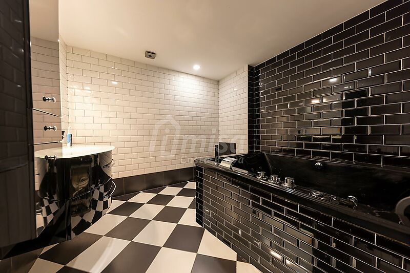 Fantastic modern villa in Calonge