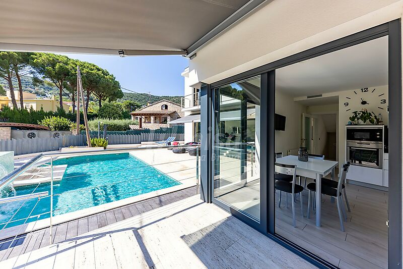 Fantastic modern villa in Calonge