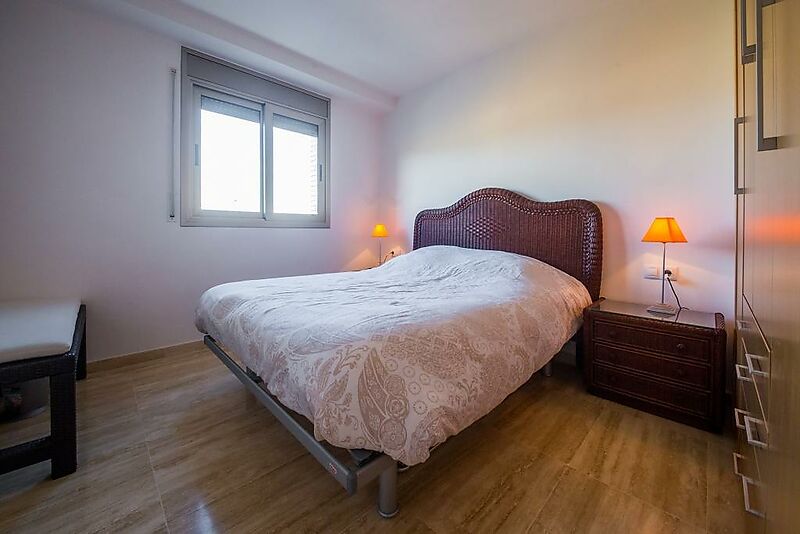 Nice apartment with views in port