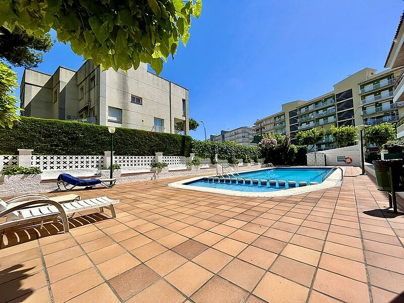 Apartament al centre de Platja d'Aro amb piscina i aparcament