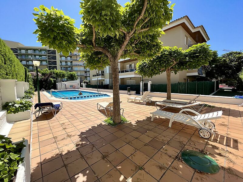 Apartamento en el centro de Playa de Aro con piscina y aparcamiento