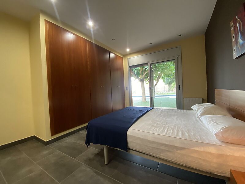 Fantástica casa de una sola planta con piscina y amplio garaje en Calonge Costa Brava