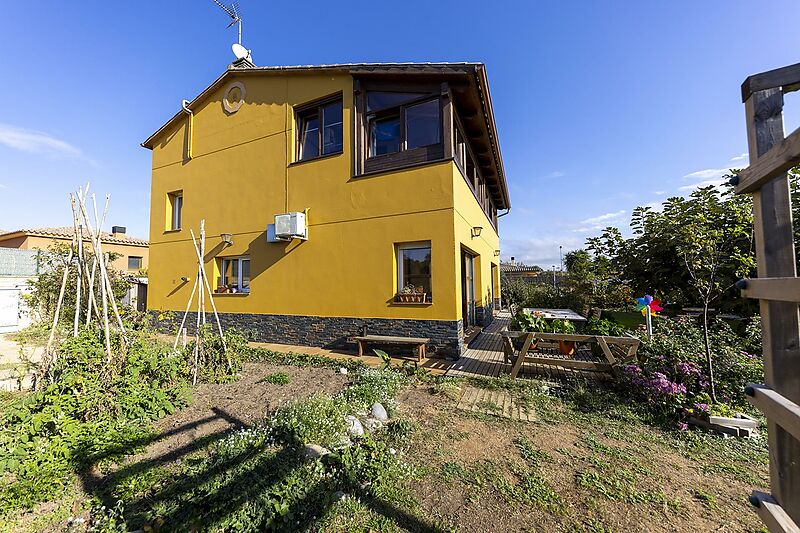 Belle villa individuelle à vendre à Vall-llobrega