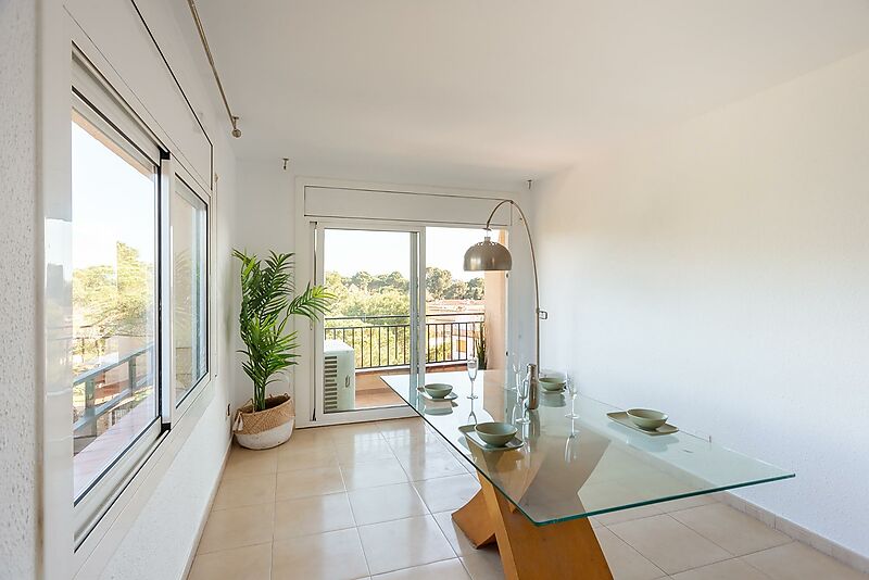 Fantastische und sehr große Wohnung mit spektakulärem Blick auf das Meer und die Berge.