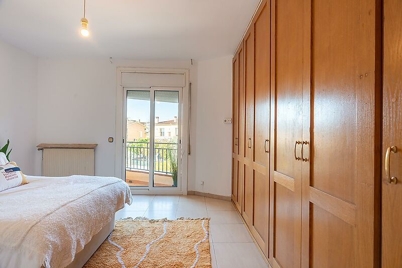 Fantastische und sehr große Wohnung mit spektakulärem Blick auf das Meer und die Berge.