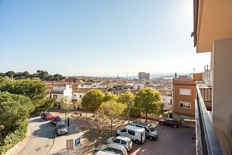 Fantastische und sehr große Wohnung mit spektakulärem Blick auf das Meer und die Berge.
