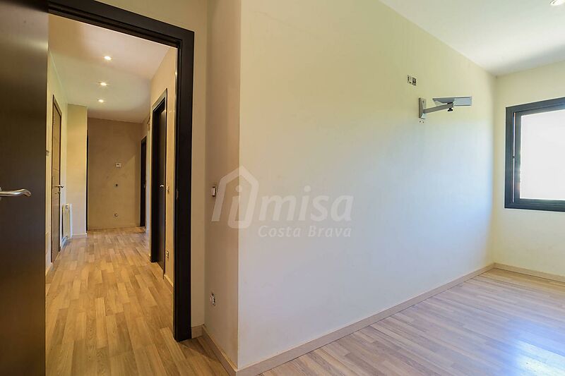 Spacious and sunny house in a quiet street in Calonge, Costa Brava