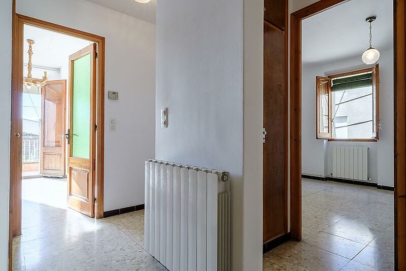 Ático muy soleado con 2 terrazas en el centro de Llagostera