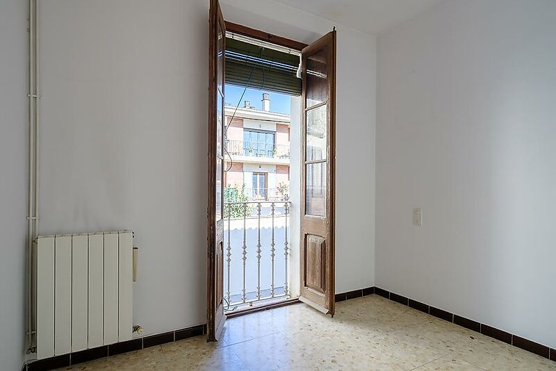 Ático muy soleado con 2 terrazas en el centro de Llagostera