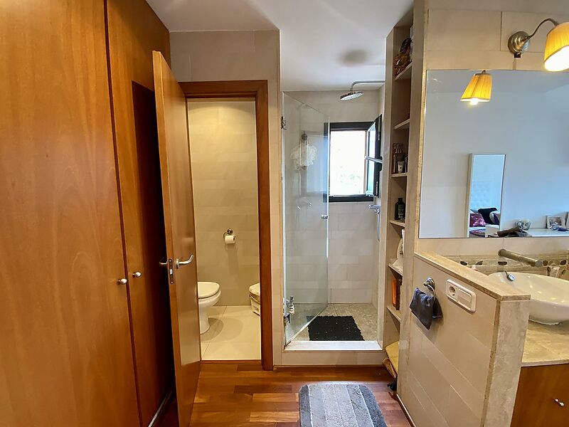 Casa adosada en Palamós, con piscina comunitaria,  zona tranquila y pocos pasos de todos los servicios