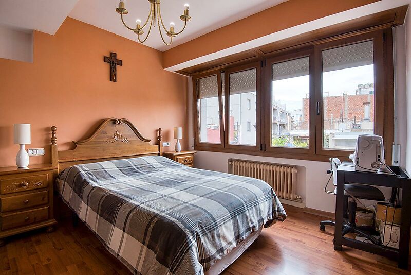 Great apartment in Sant Feliu de Guíxols... 118m ! Interested? Keep reading