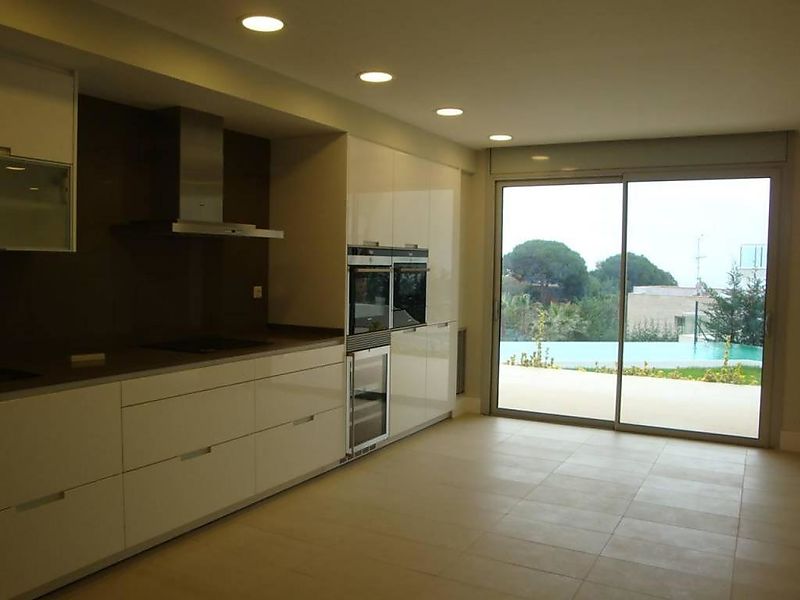 Casa for sale