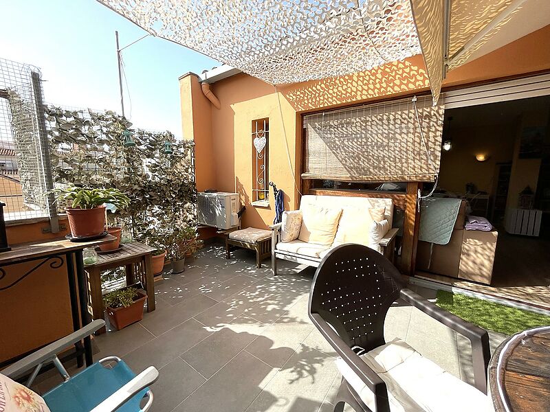 Penthouse zum Verkauf im Zentrum von Palamós, Blick auf die gesamte Stadt