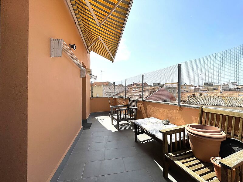 Penthouse zum Verkauf im Zentrum von Palamós, Blick auf die gesamte Stadt