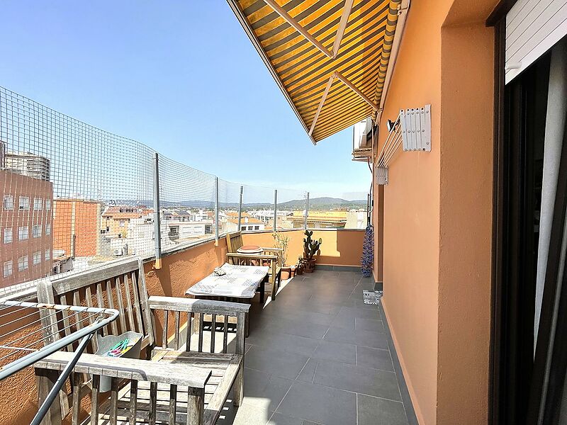 Penthouse zum Verkauf im Zentrum von Palamós, Blick auf die gesamte Stadt