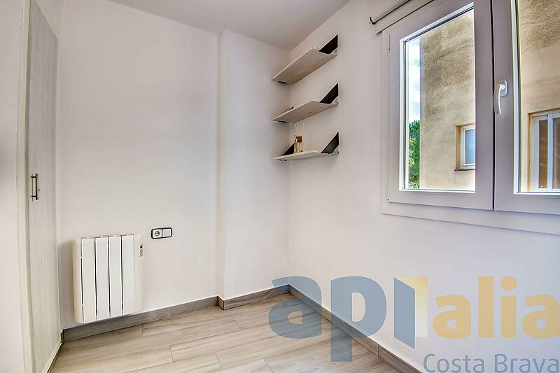 Bonic apartament reformat amb vistes obertes