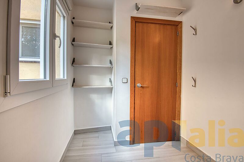 Bonic apartament reformat amb vistes obertes