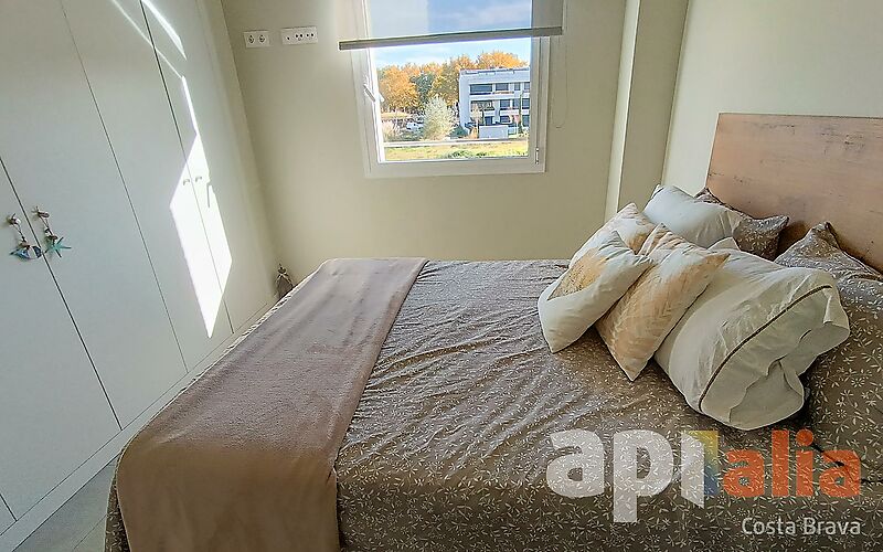 APARTAMENTO SEMI-NUEVO CON PISCINA COMUNITARIA