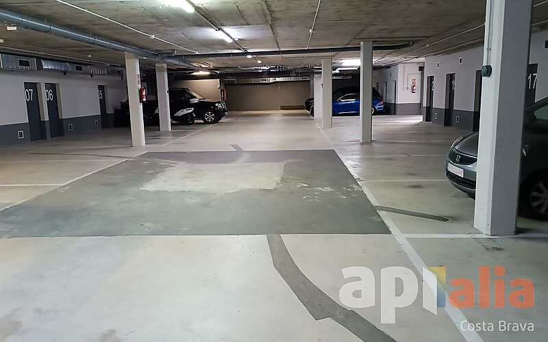 APARTAMENTO SEMI-NUEVO CON PISCINA COMUNITARIA