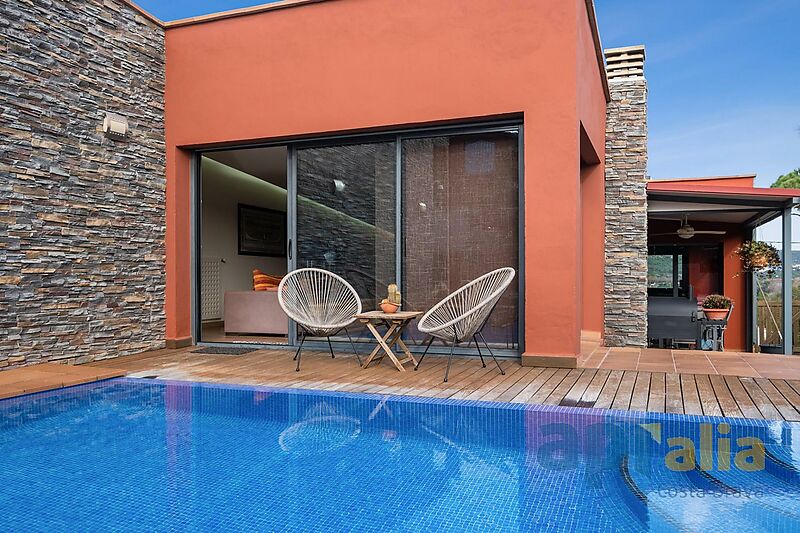Modernes und helles Haus mit Pool in S'Agaró