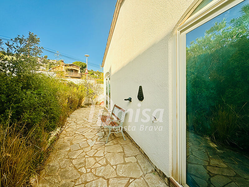 Belle maison avec piscine dans une zone privilégiée de la Costa Brava
